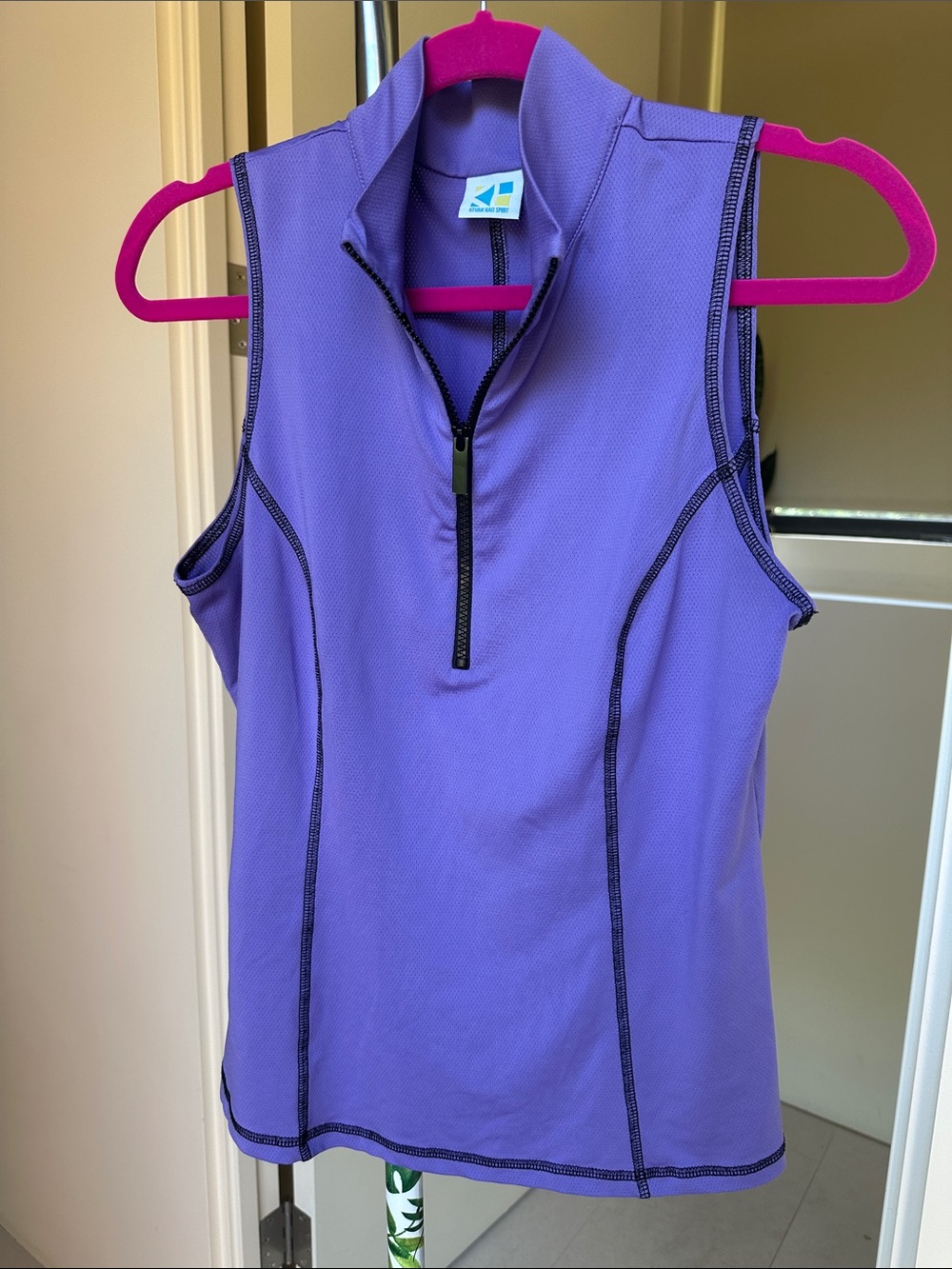 Medium Purple Sleeveless Zip-Front Tank Top